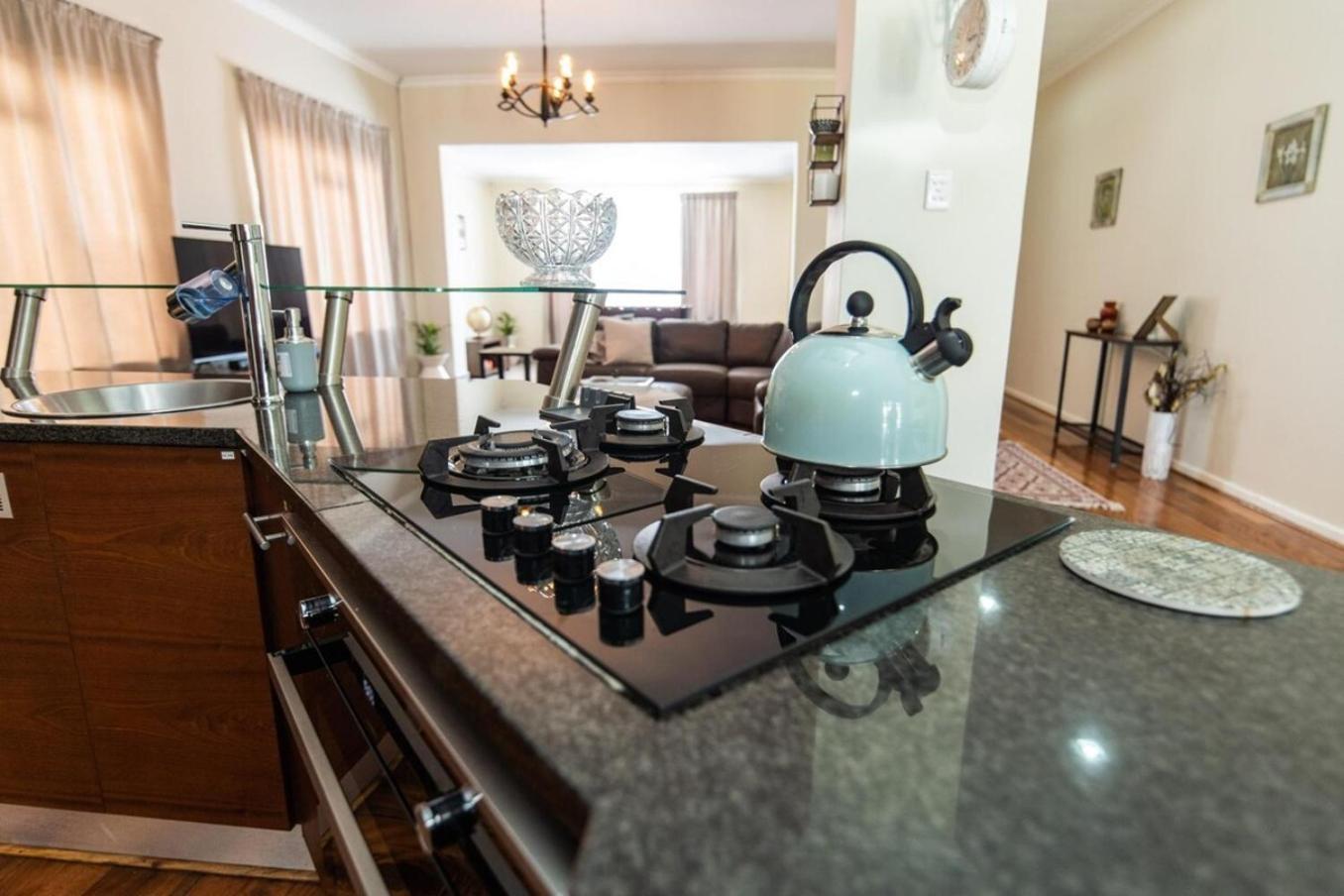 Вилла Luxury Living On Westview Порт-Элизабет Экстерьер фото